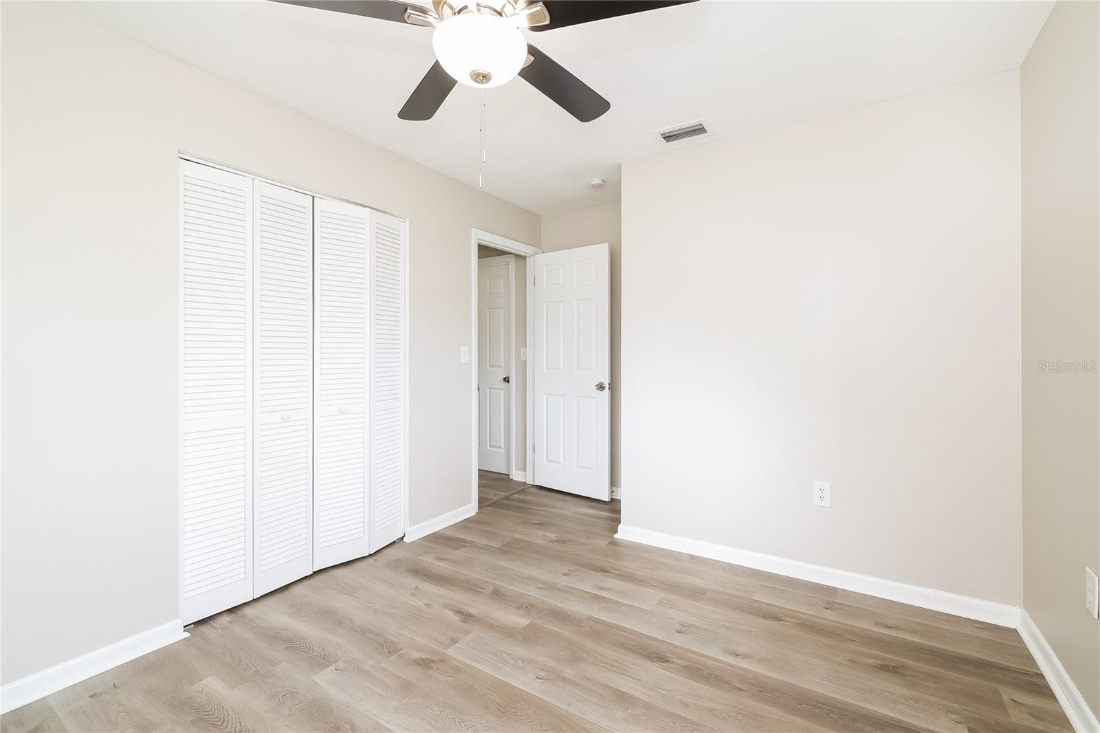 Image 13 of 16 For 250 23rd Street Sw