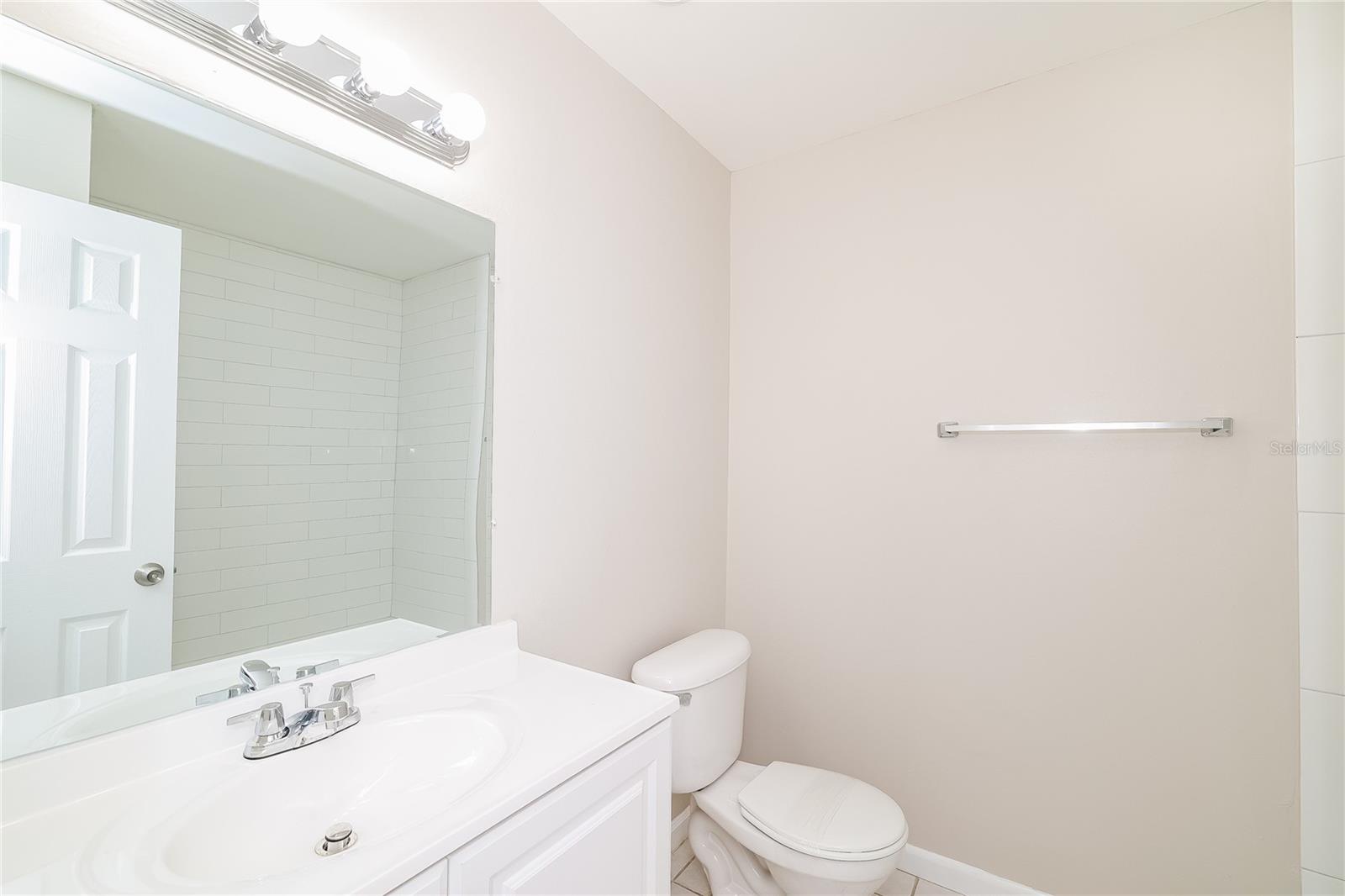 Image 14 of 16 For 250 23rd Street Sw