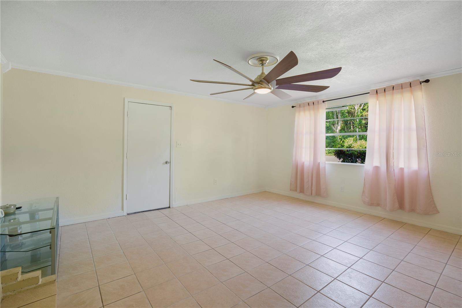 Image 14 of 42 For 1433 Kingston Avenue