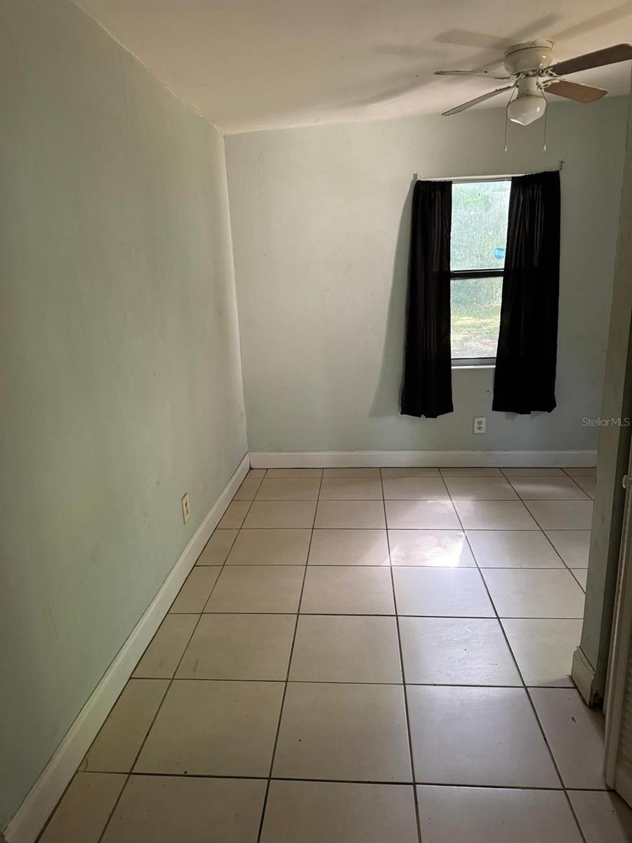 Image 3 of 6 For 525 Sunset Drive