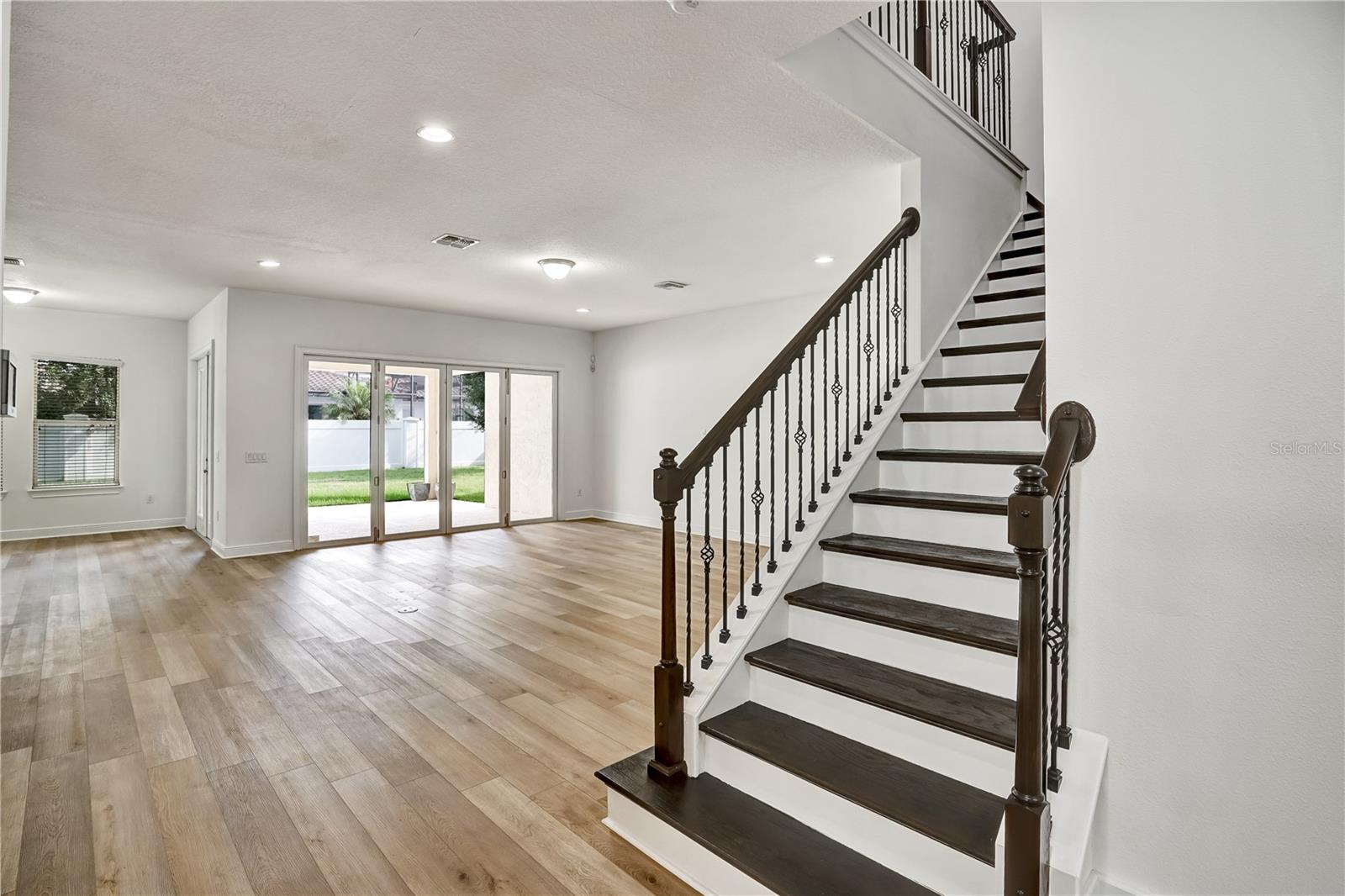 Image 18 of 47 For 8545 Morehouse Drive