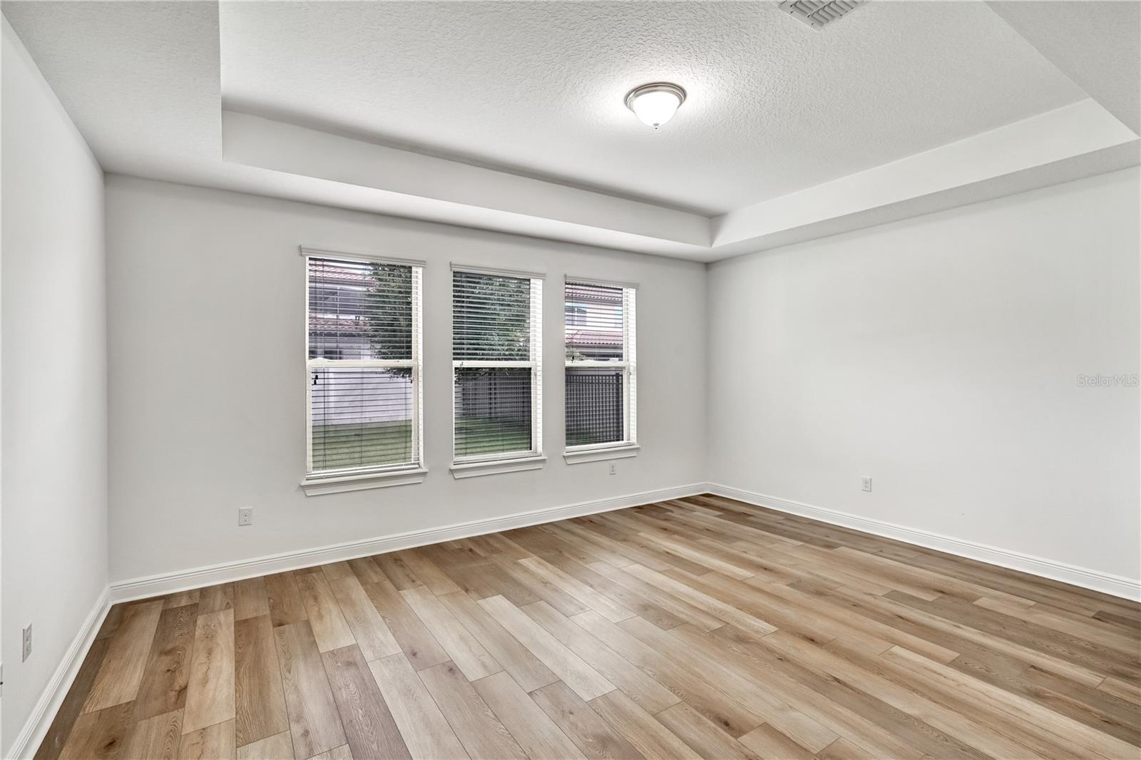 Image 21 of 47 For 8545 Morehouse Drive