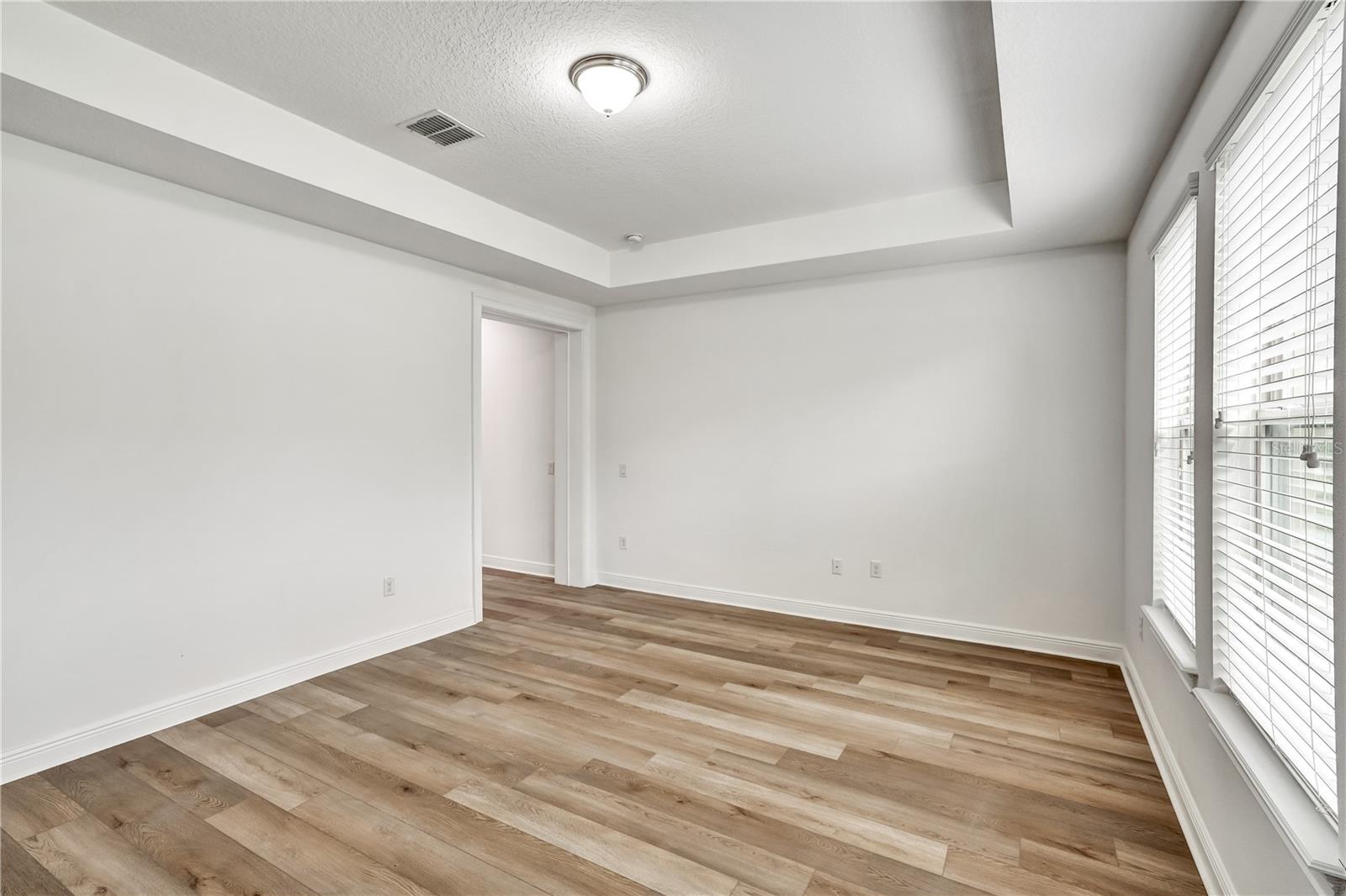 Image 22 of 47 For 8545 Morehouse Drive