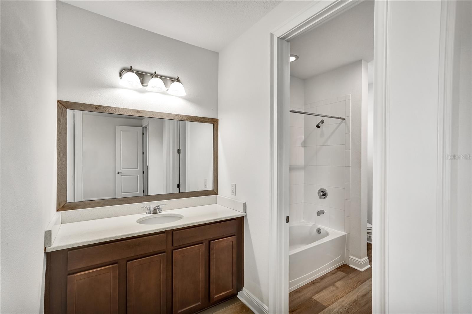 Image 33 of 47 For 8545 Morehouse Drive