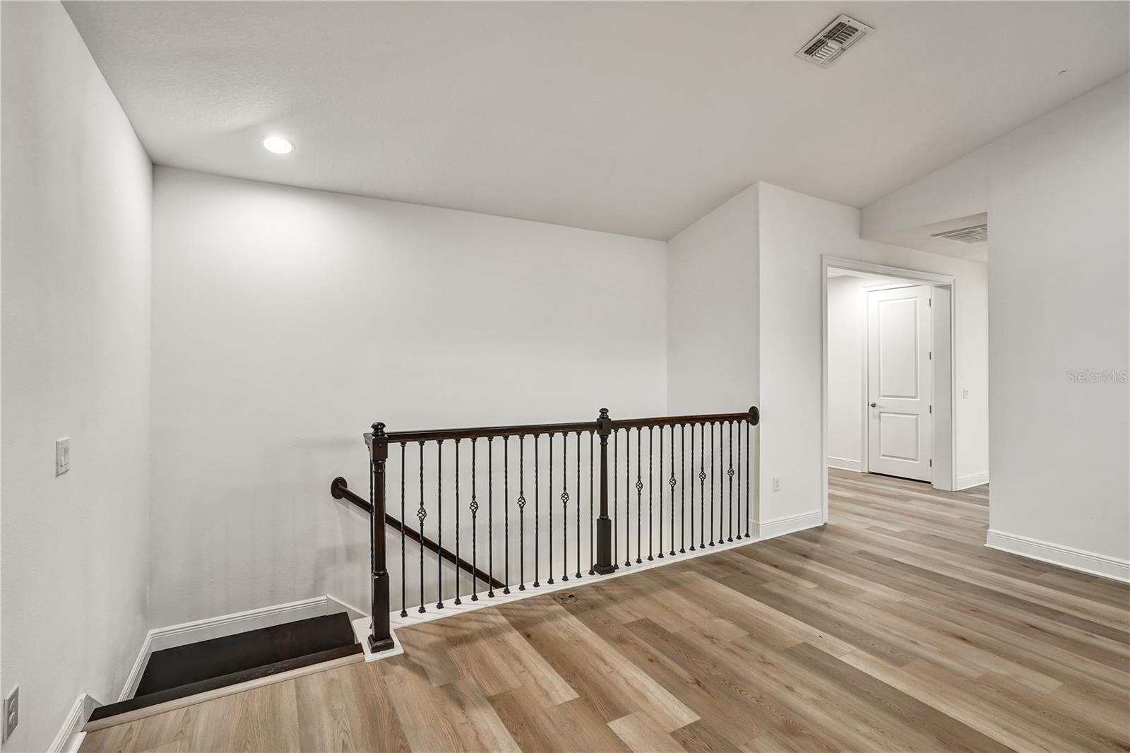 Image 39 of 47 For 8545 Morehouse Drive