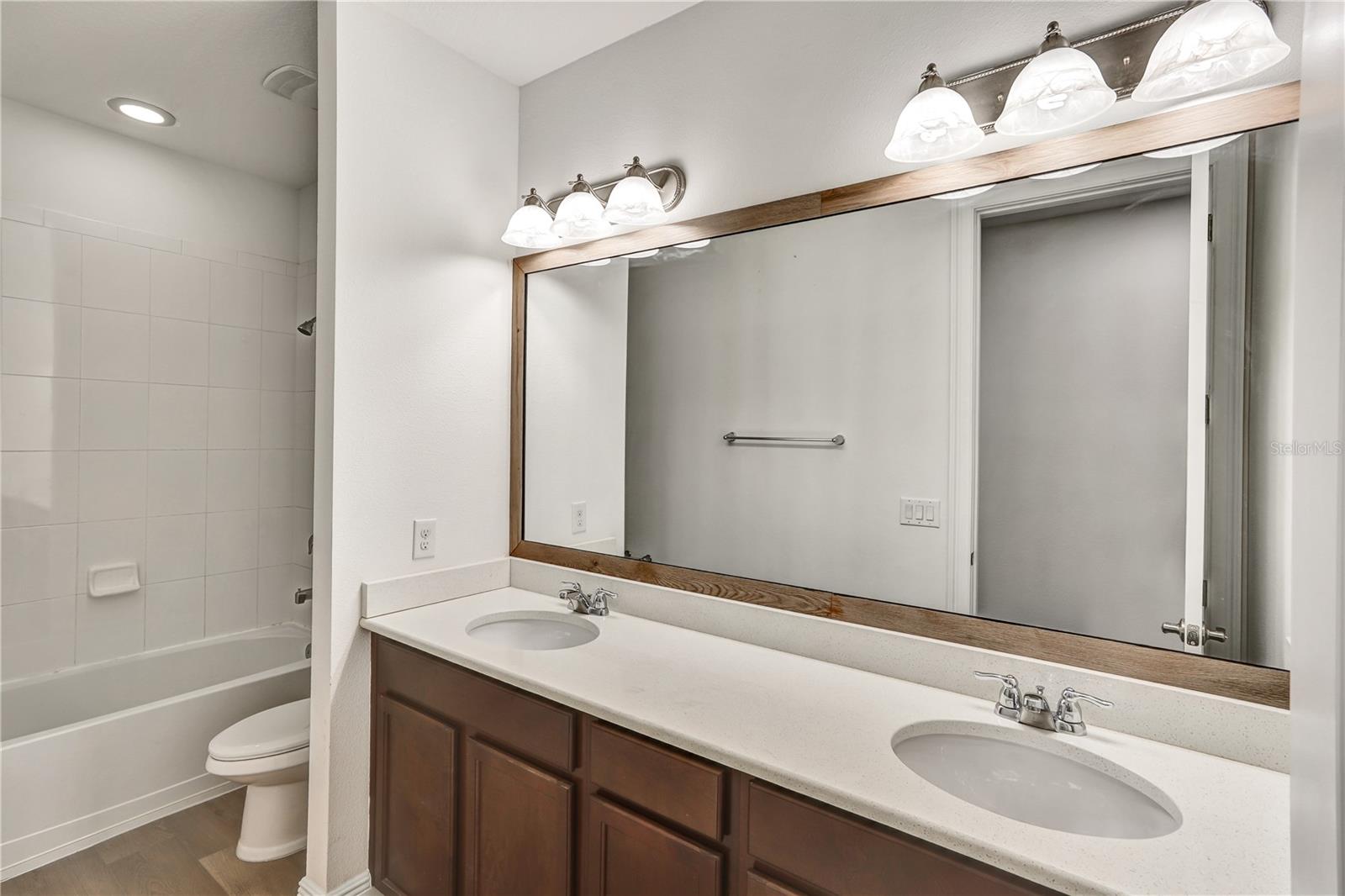 Image 42 of 47 For 8545 Morehouse Drive