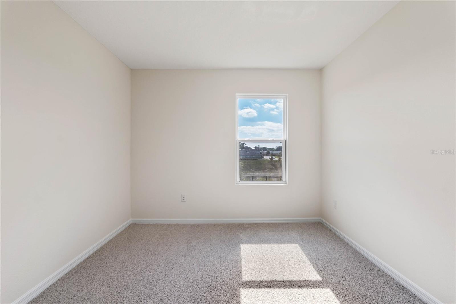Image 22 of 40 For 5473 Hayloft Drive
