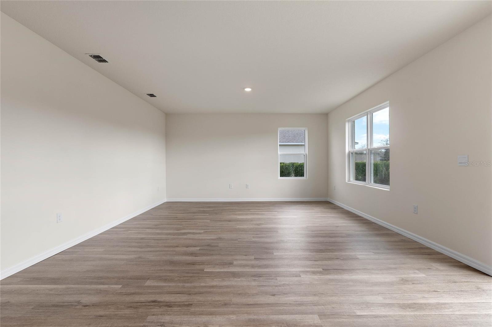 Image 5 of 40 For 5473 Hayloft Drive