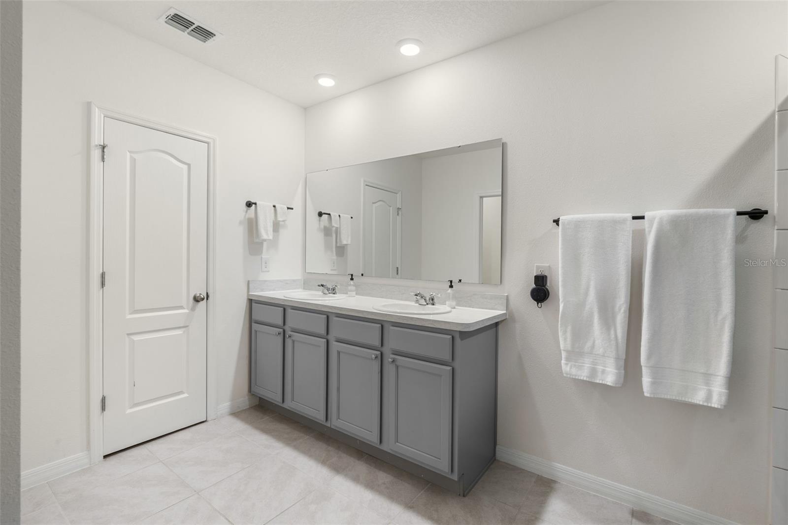 Image 22 of 36 For 2029 Twin Flower Ln