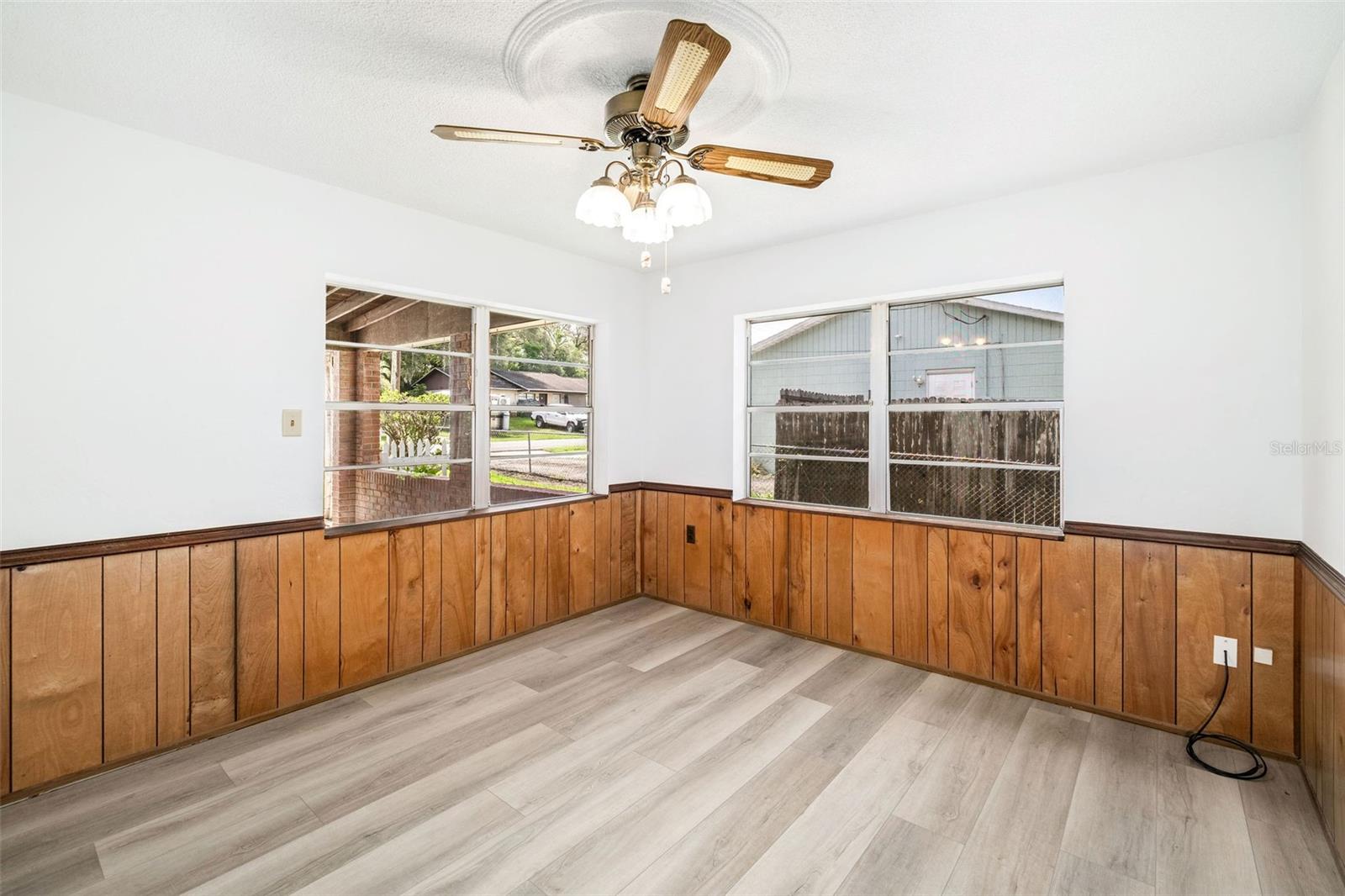 Image 15 of 26 For 810 Margaret Street