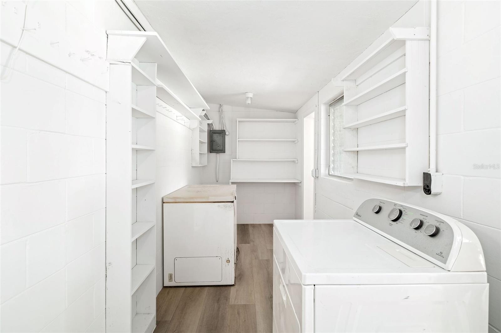 Image 17 of 26 For 810 Margaret Street