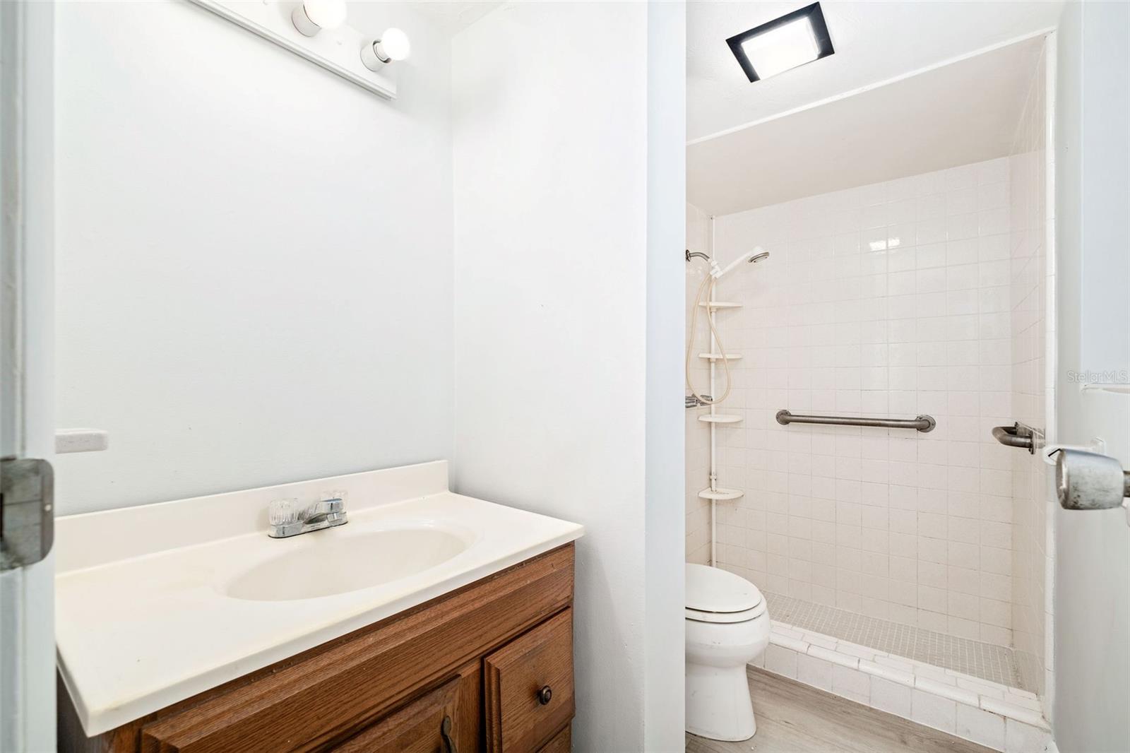 Image 19 of 26 For 810 Margaret Street