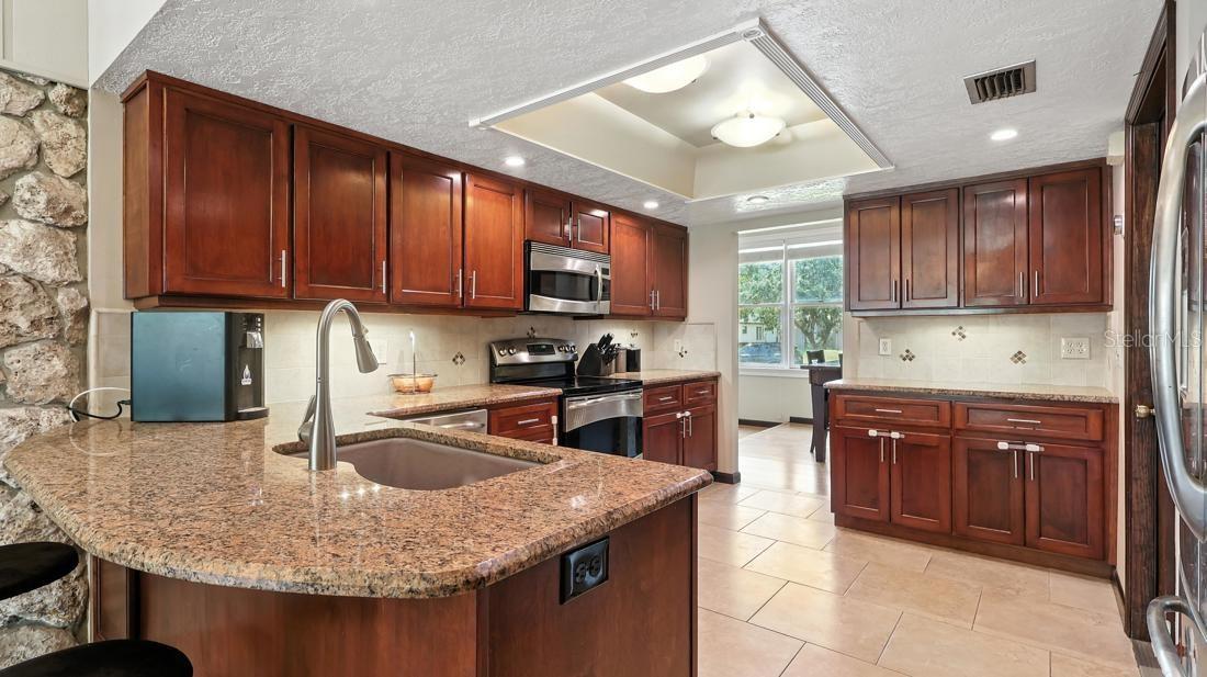 Image 10 of 27 For 5019 Shelley Court