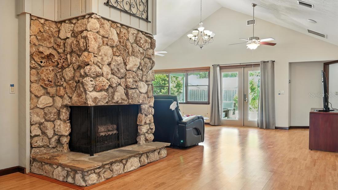 Image 16 of 27 For 5019 Shelley Court
