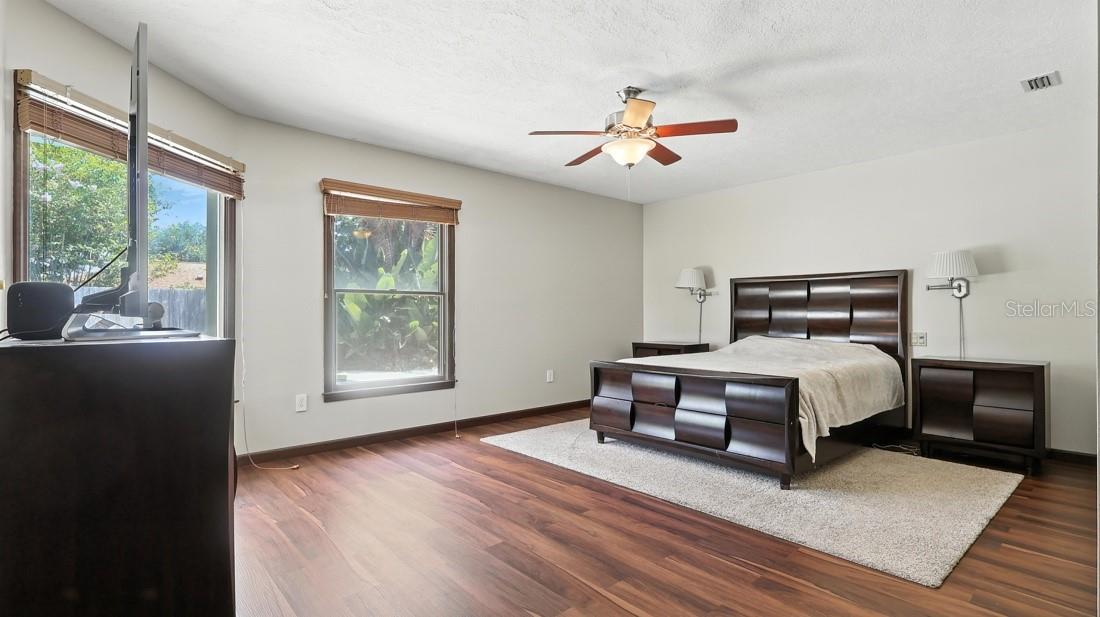 Image 17 of 27 For 5019 Shelley Court