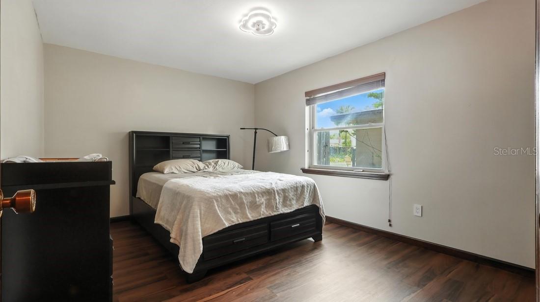 Image 21 of 27 For 5019 Shelley Court