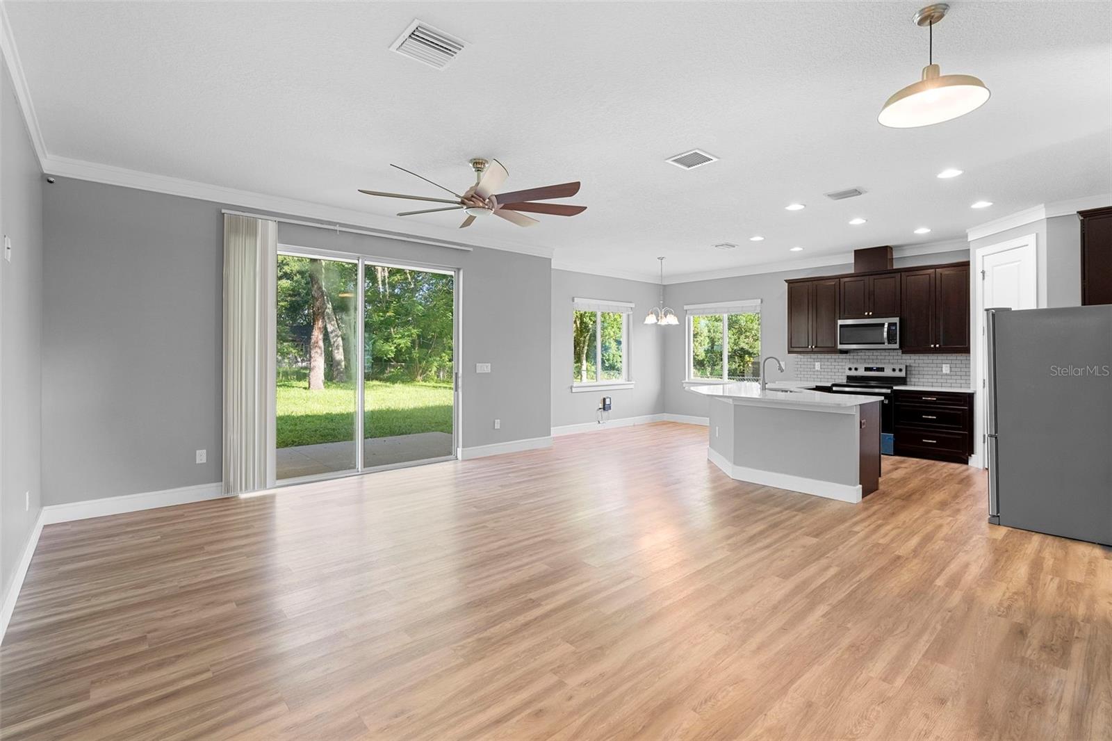 Image 21 of 42 For 2210 Westwood Drive