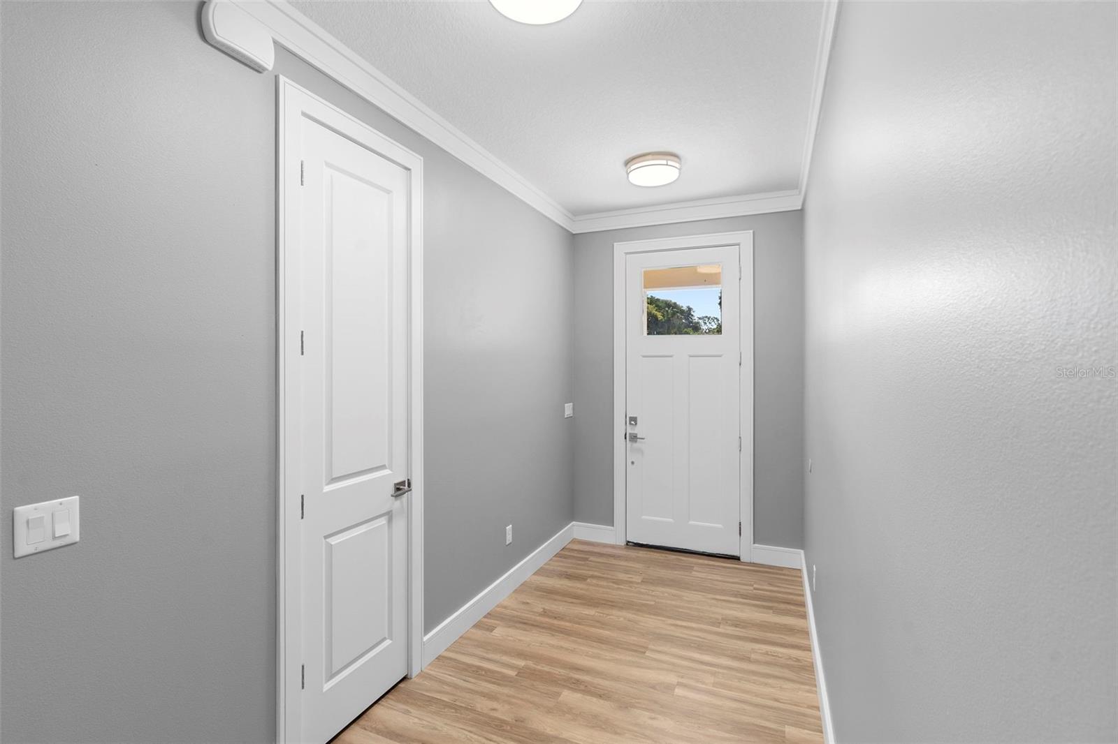 Image 5 of 42 For 2210 Westwood Drive