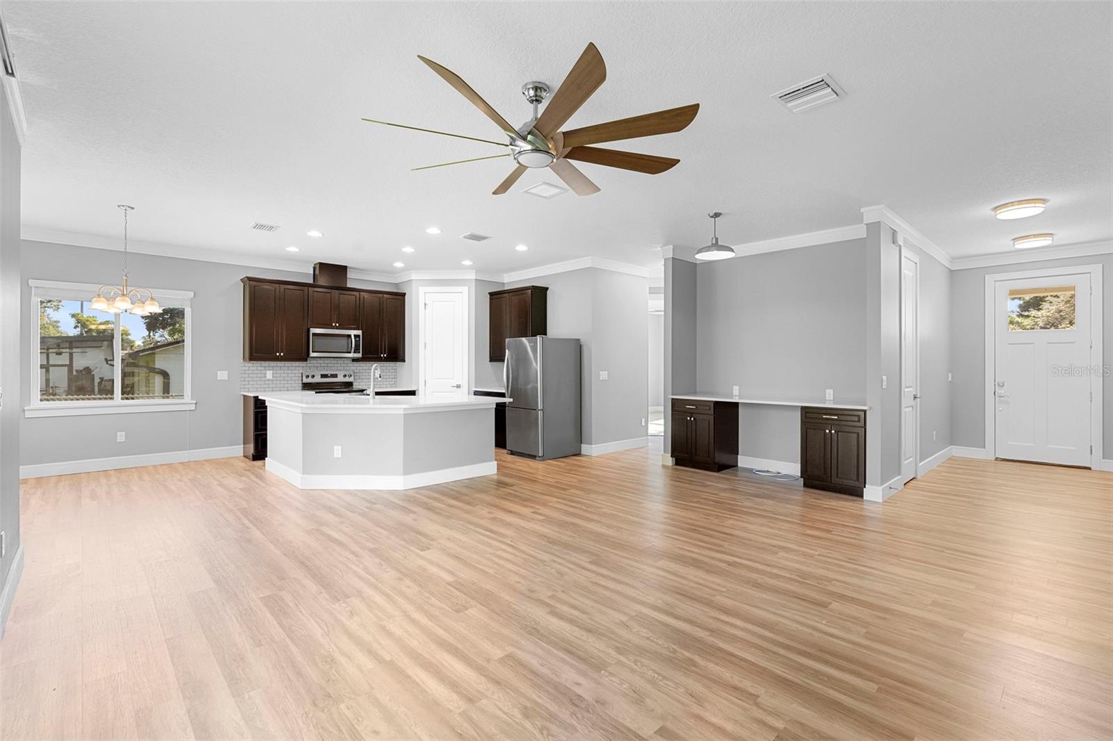 Image 6 of 42 For 2210 Westwood Drive