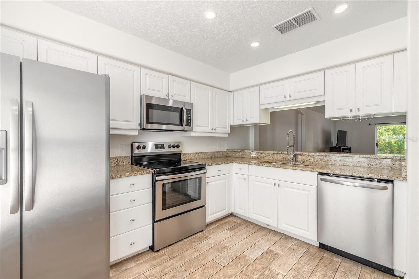 Image 6 of 36 For 3534 Forest Branch Drive C