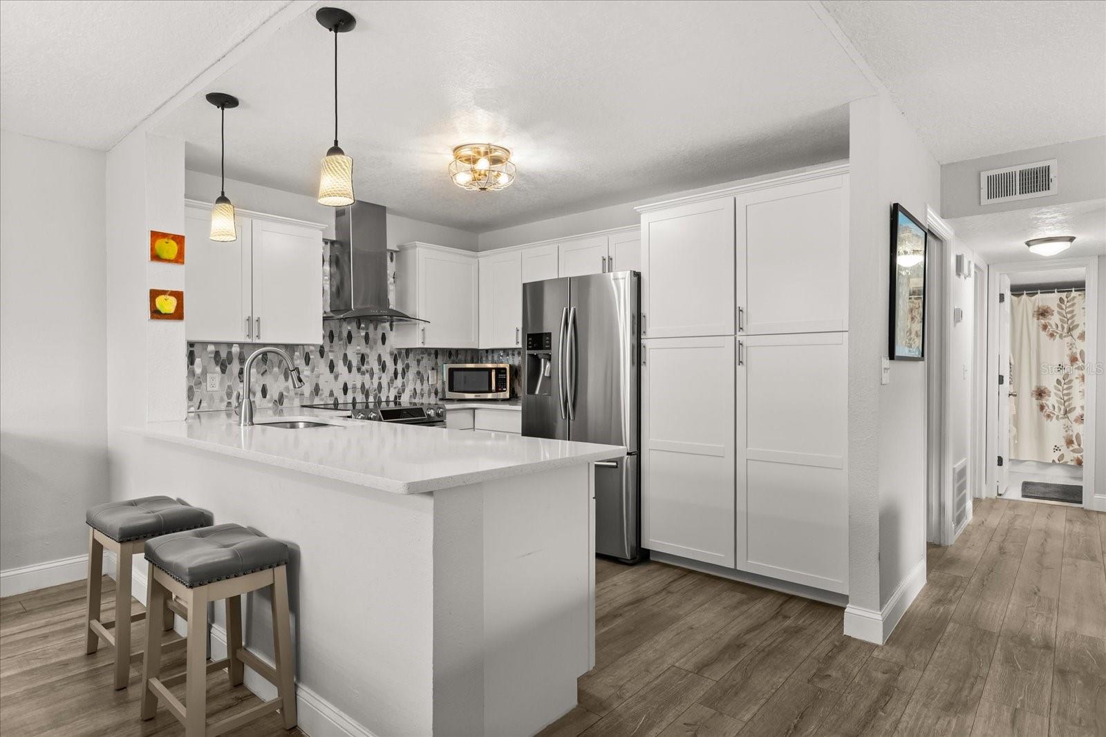 Image 3 of 26 For 150 Killarney Bay Court 5