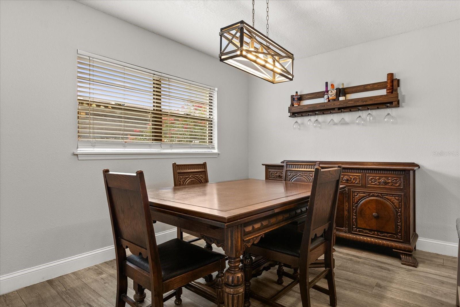 Image 6 of 26 For 150 Killarney Bay Court 5