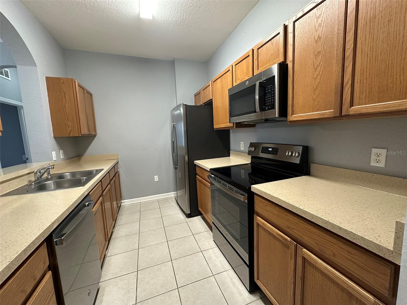 Image 6 of 11 For 6466 Cava Alta Drive 205
