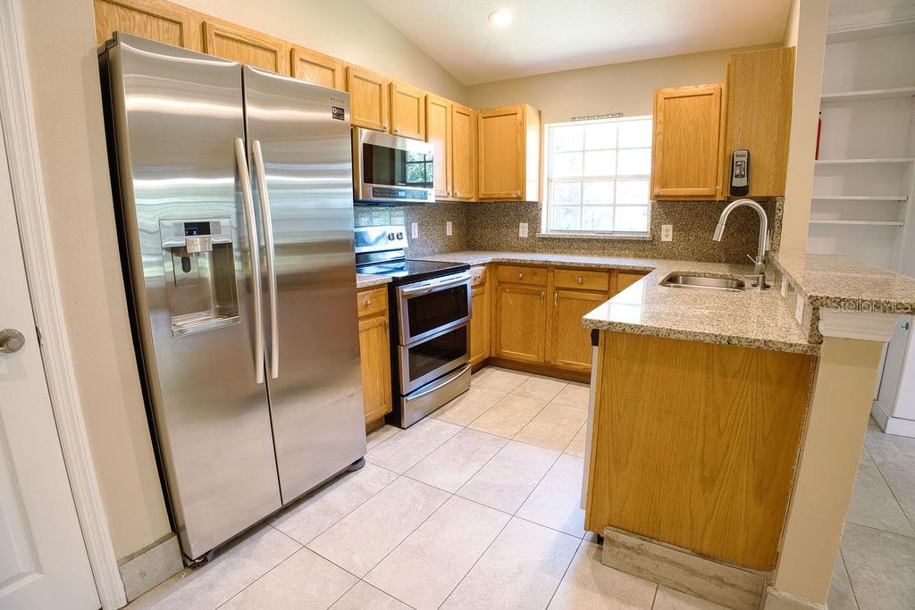 Image 10 of 24 For 711 Burch Avenue