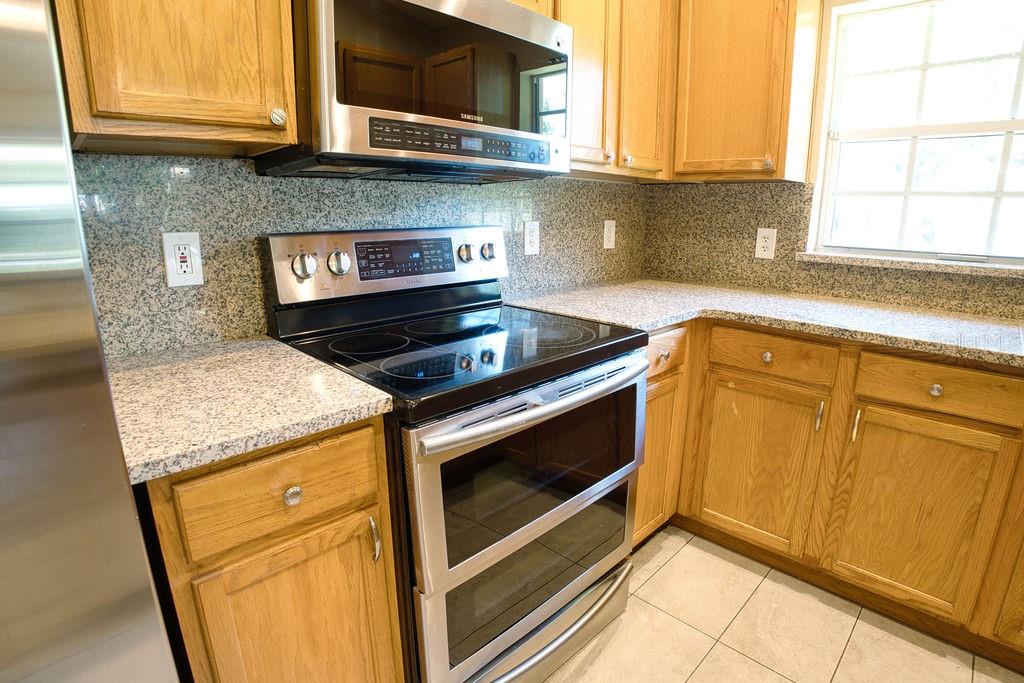 Image 12 of 24 For 711 Burch Avenue