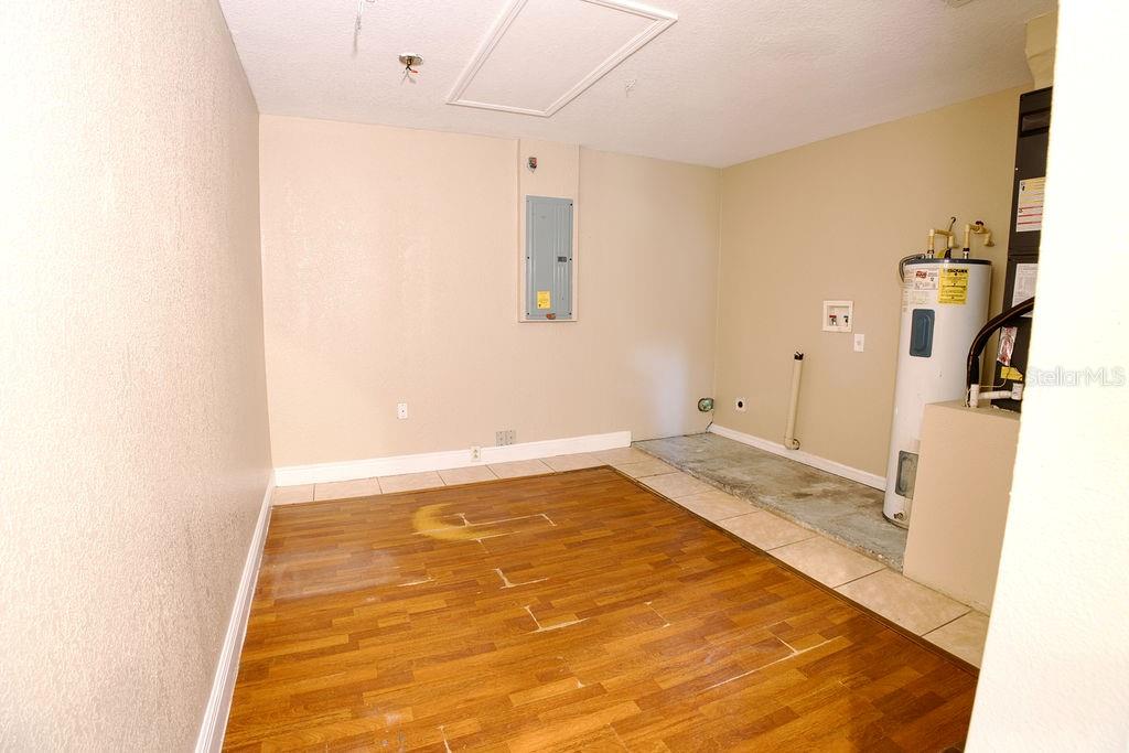 Image 14 of 24 For 711 Burch Avenue