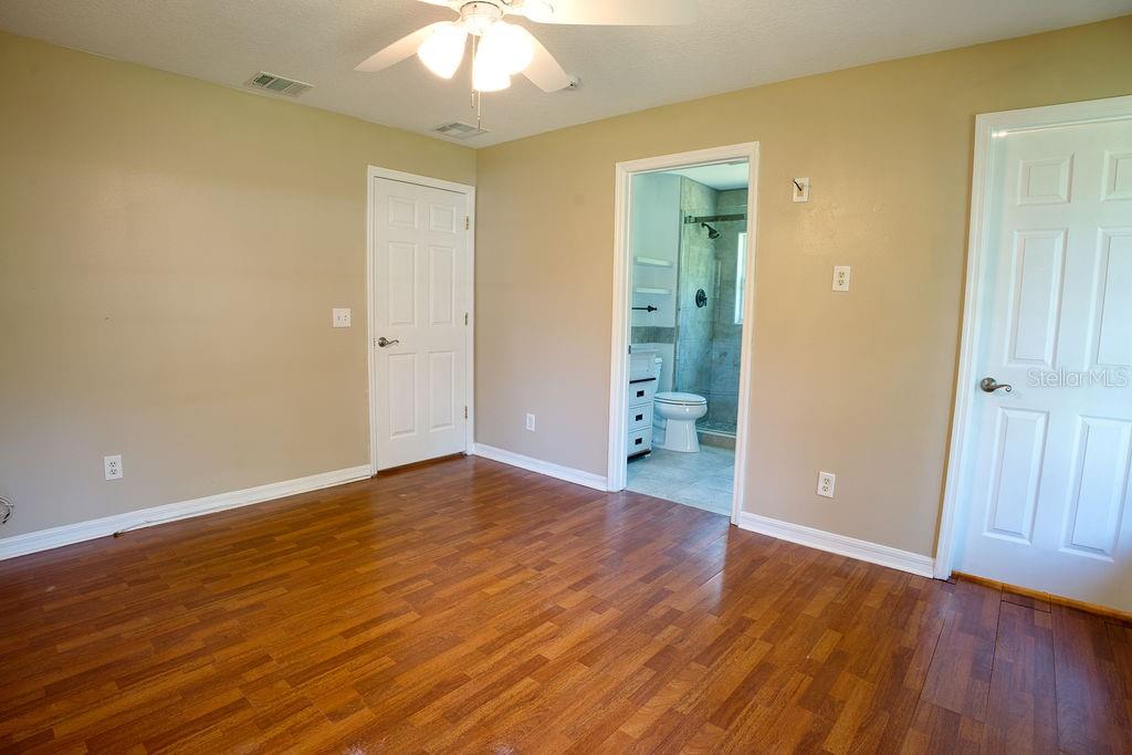 Image 17 of 24 For 711 Burch Avenue