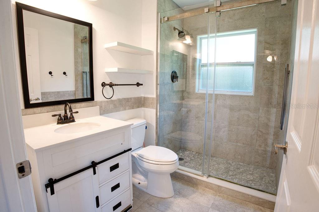 Image 18 of 24 For 711 Burch Avenue
