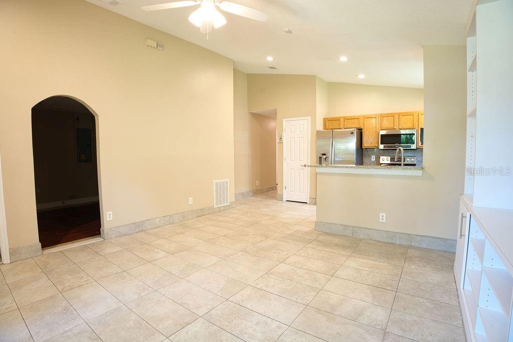 Image 7 of 24 For 711 Burch Avenue