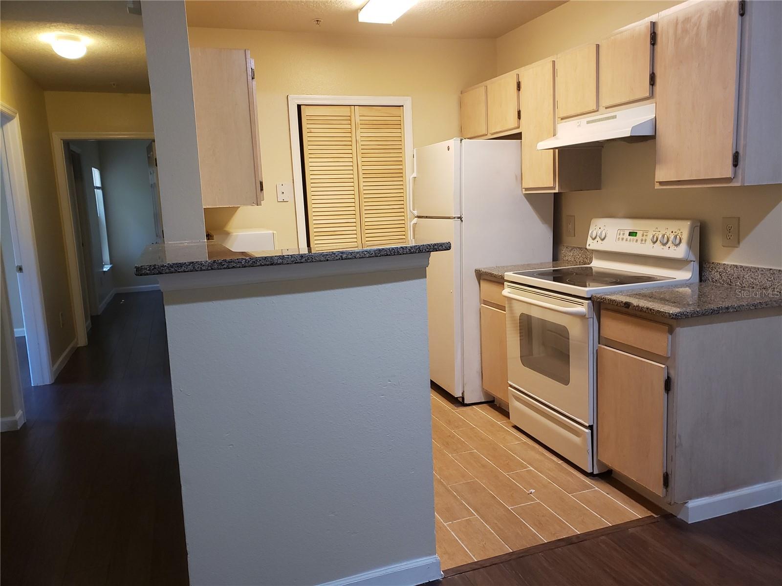 Image 5 of 12 For 4356 Kirkman Road 502