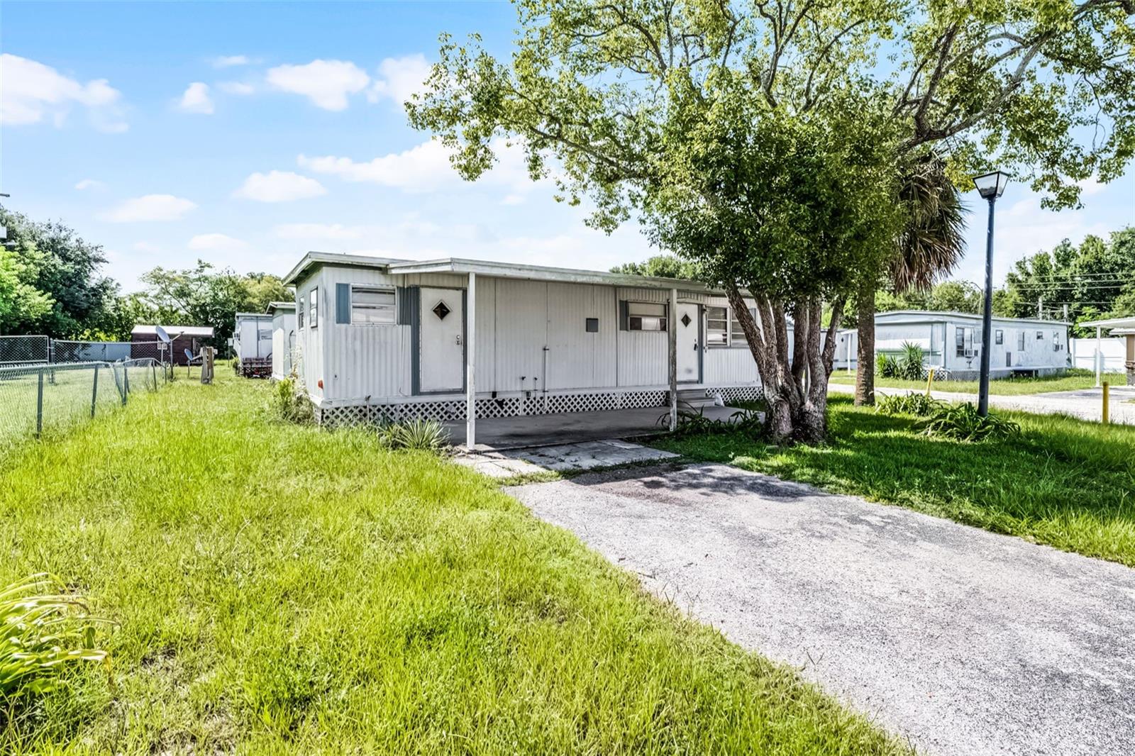 Image 2 of 17 For 2854 Lake Alfred Road 2