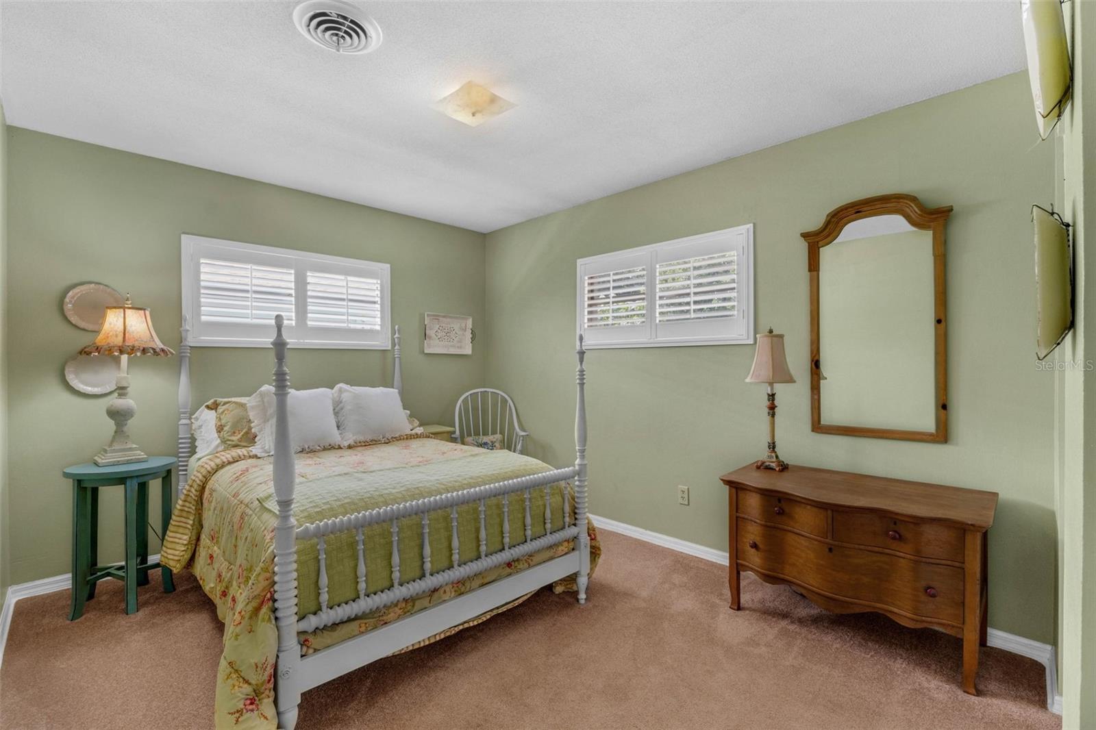 Image 18 of 30 For 2774 Banchory Road