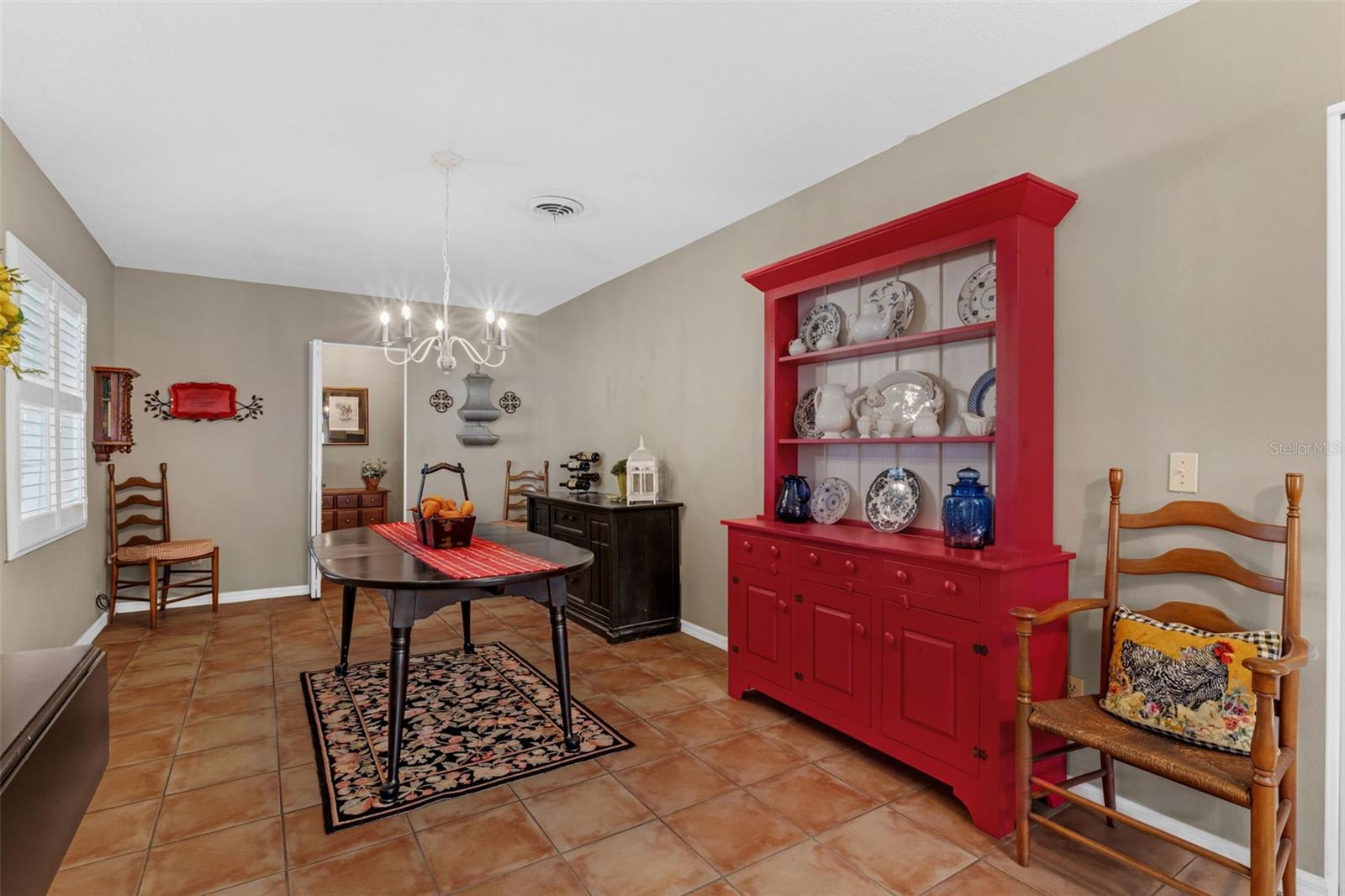 Image 8 of 30 For 2774 Banchory Road