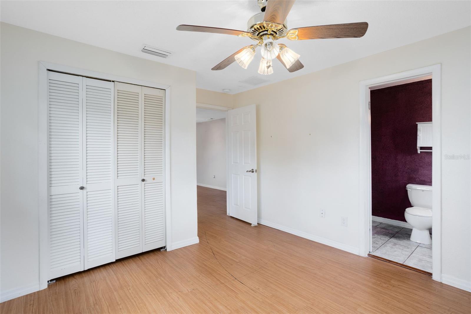 Image 16 of 30 For 426 Longwood Circle