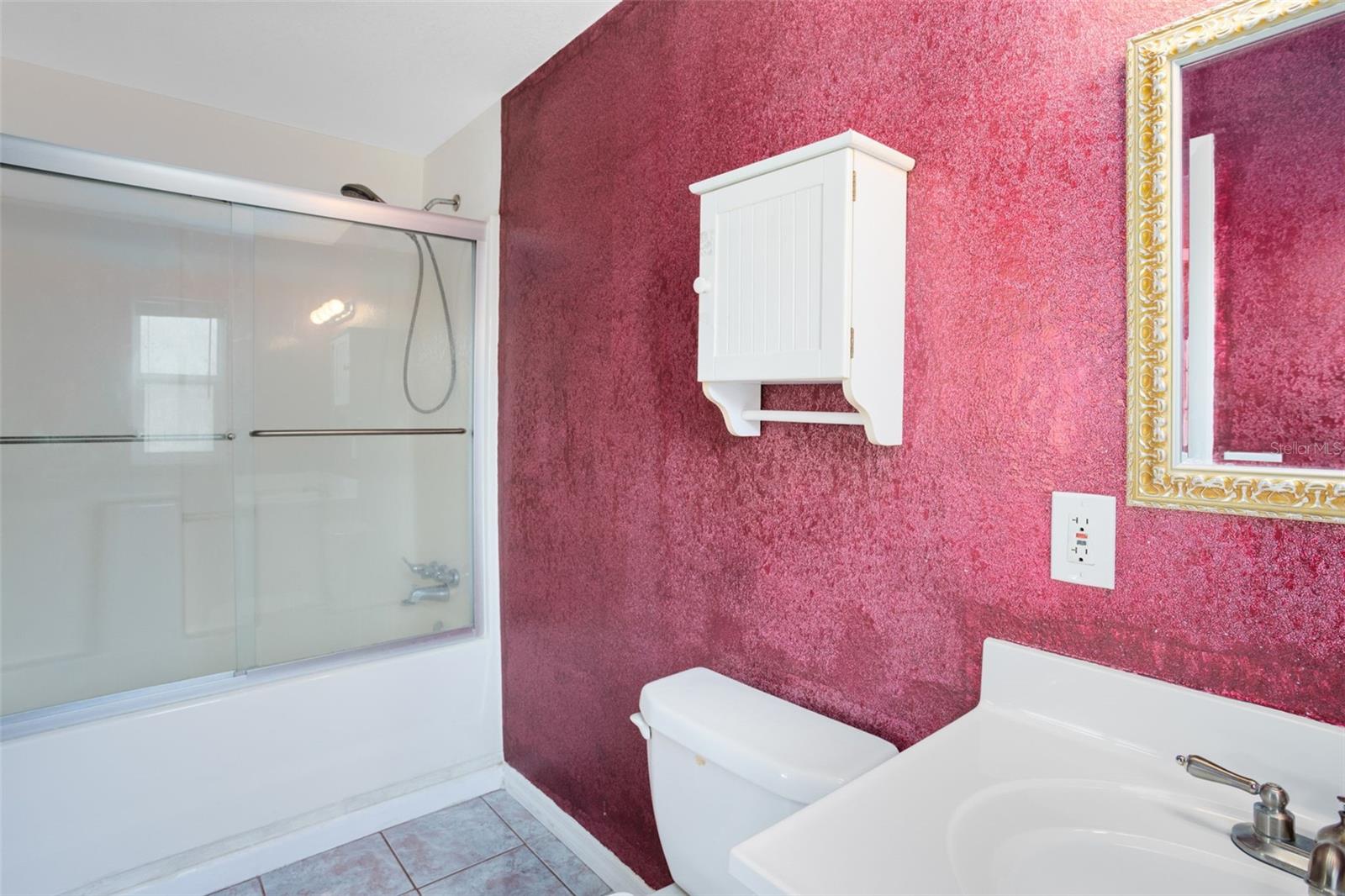 Image 18 of 30 For 426 Longwood Circle