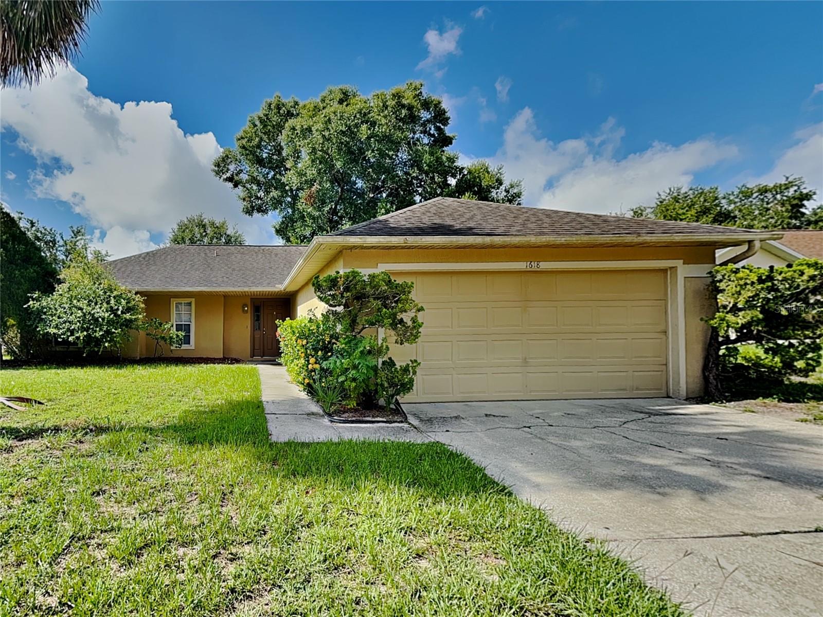 Details for 1618 Cassingham Circle, OCOEE, FL 34761