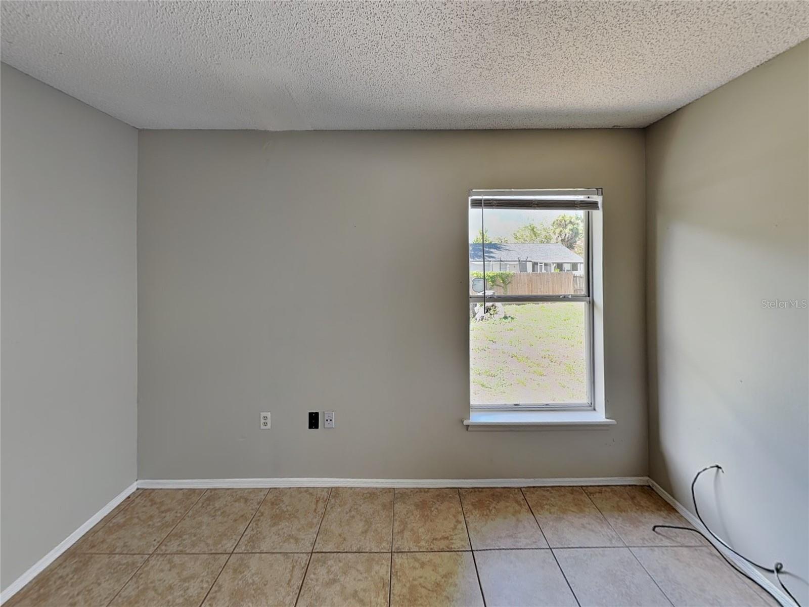 Image 10 of 15 For 1618 Cassingham Circle