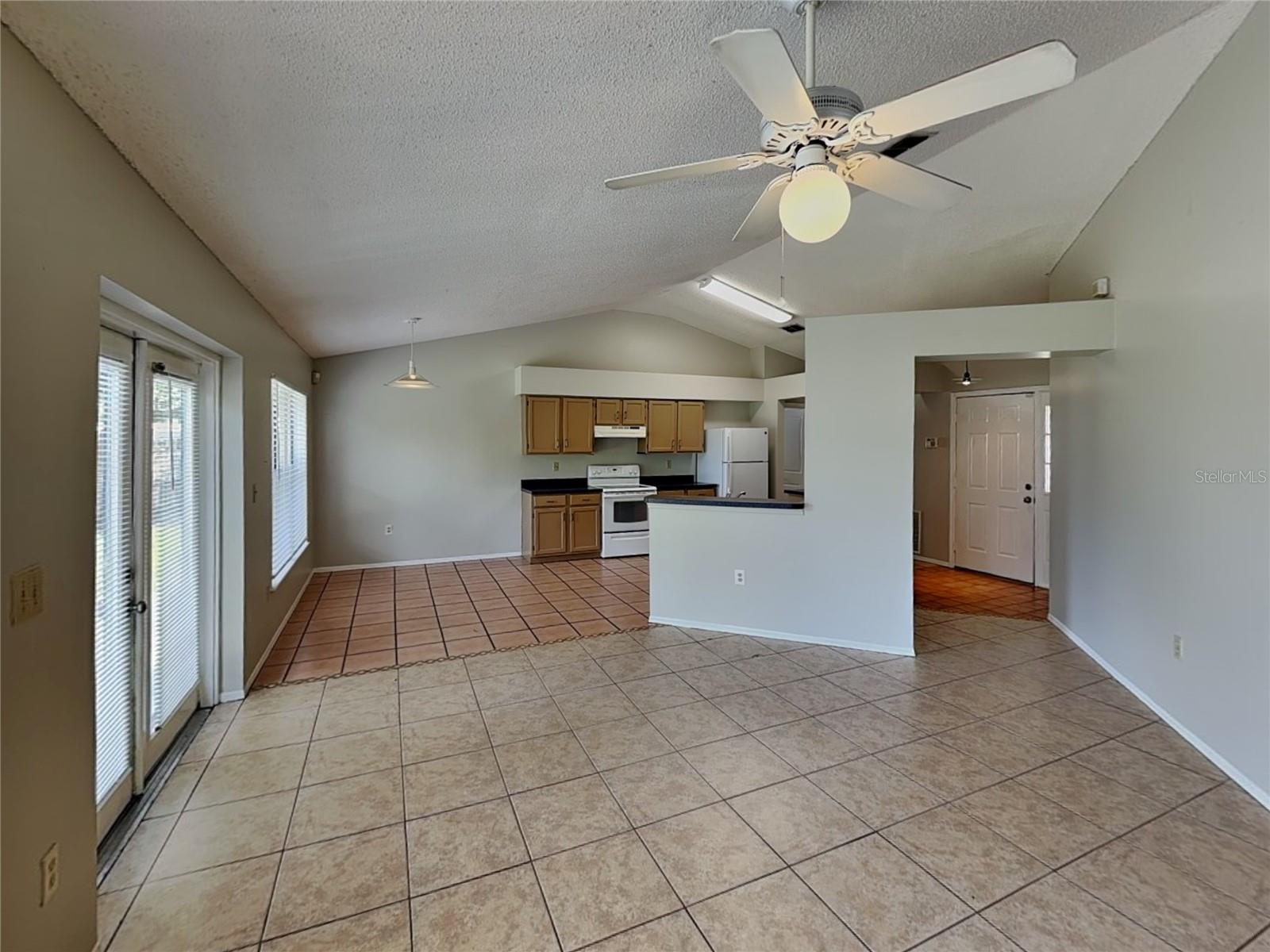 Image 2 of 15 For 1618 Cassingham Circle