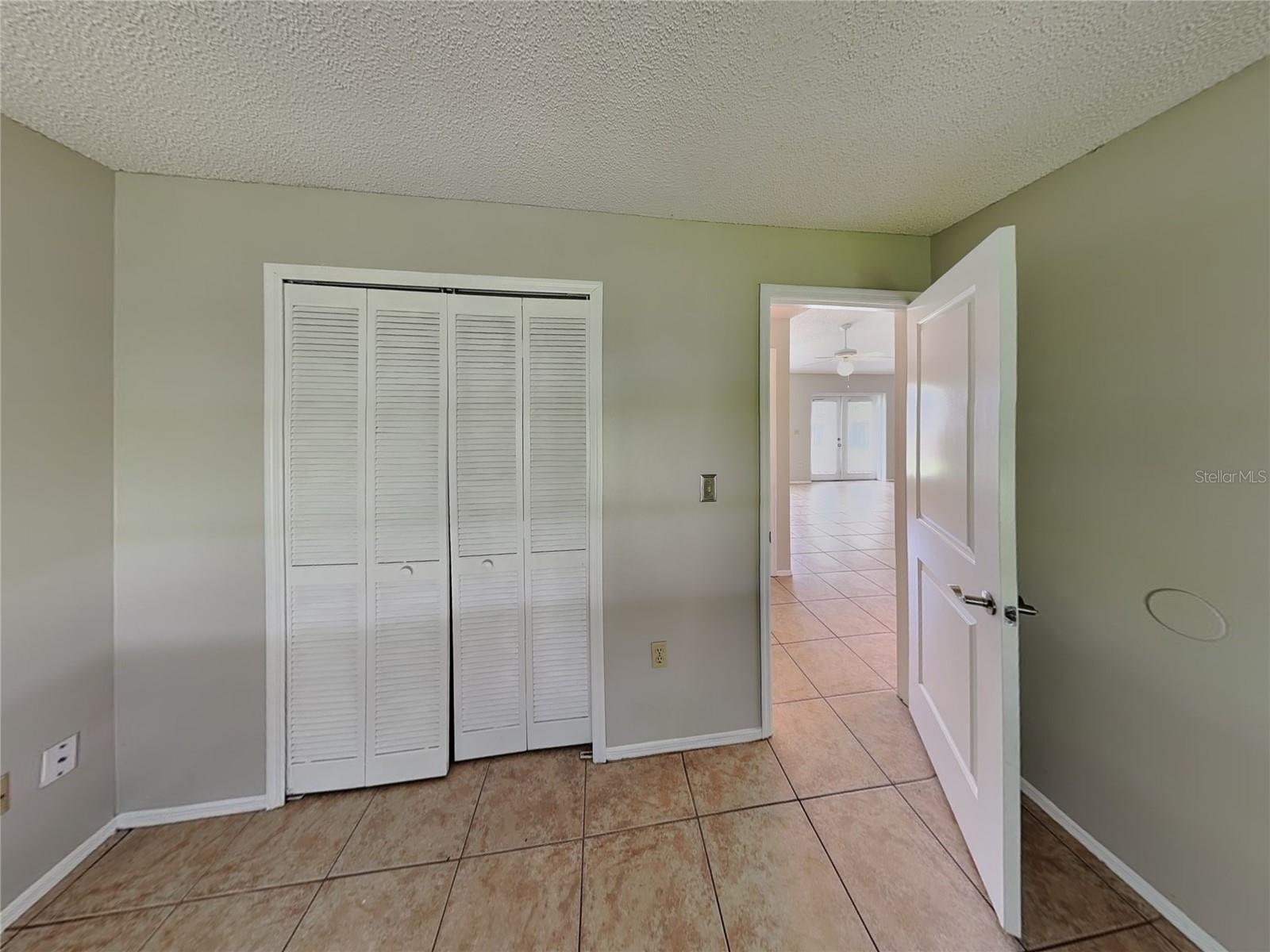Image 8 of 15 For 1618 Cassingham Circle