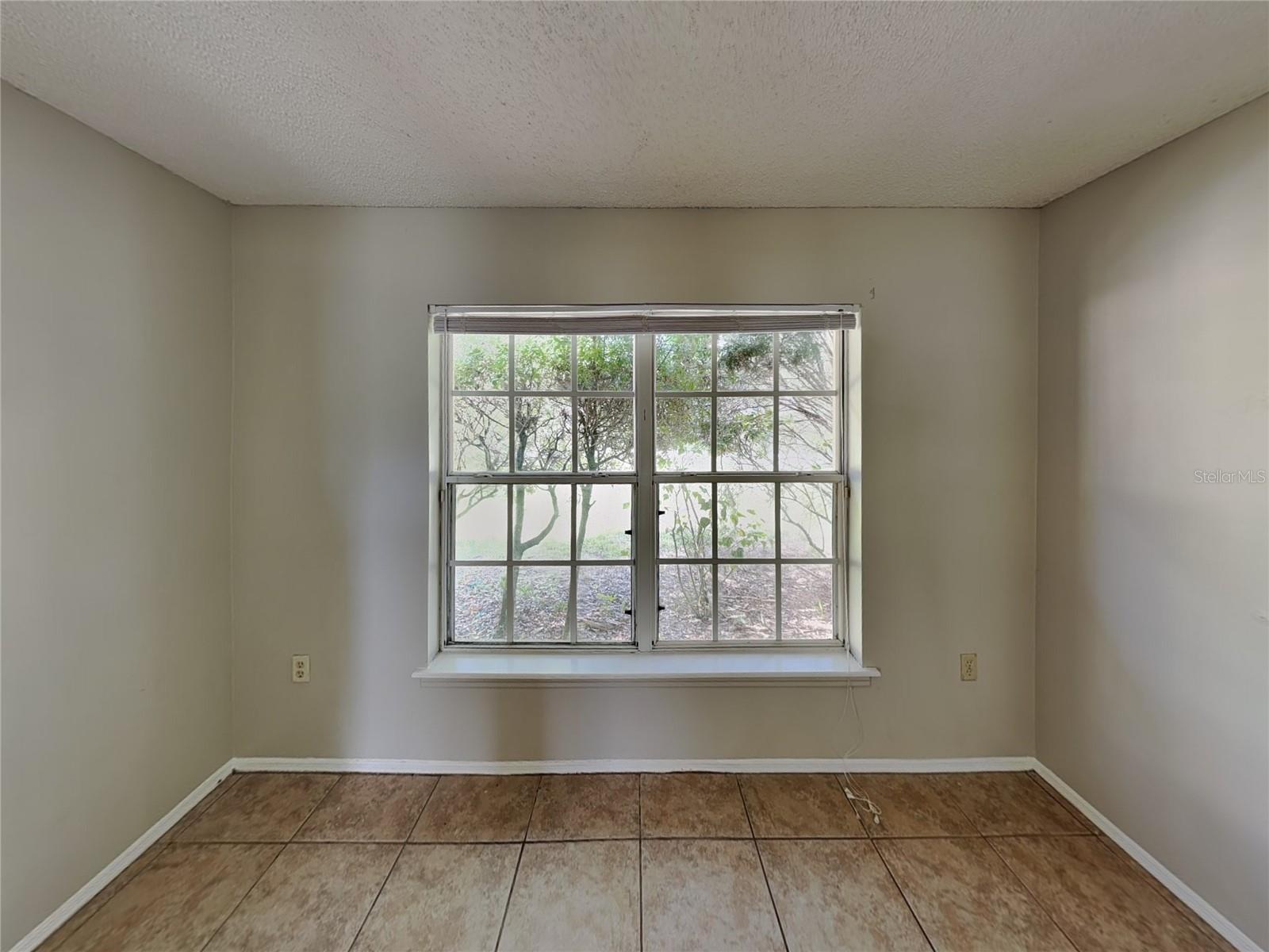 Image 9 of 15 For 1618 Cassingham Circle