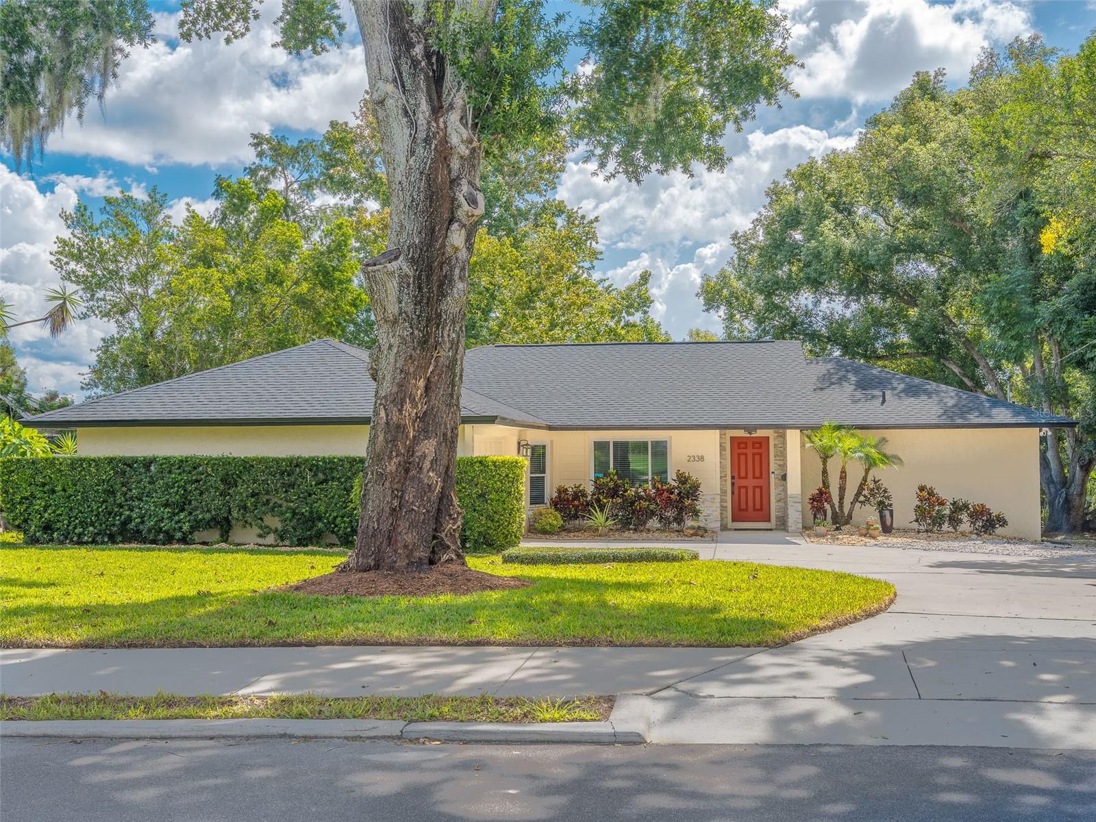 Listing Details for 2338 Tuscarora Trail, MAITLAND, FL 32751