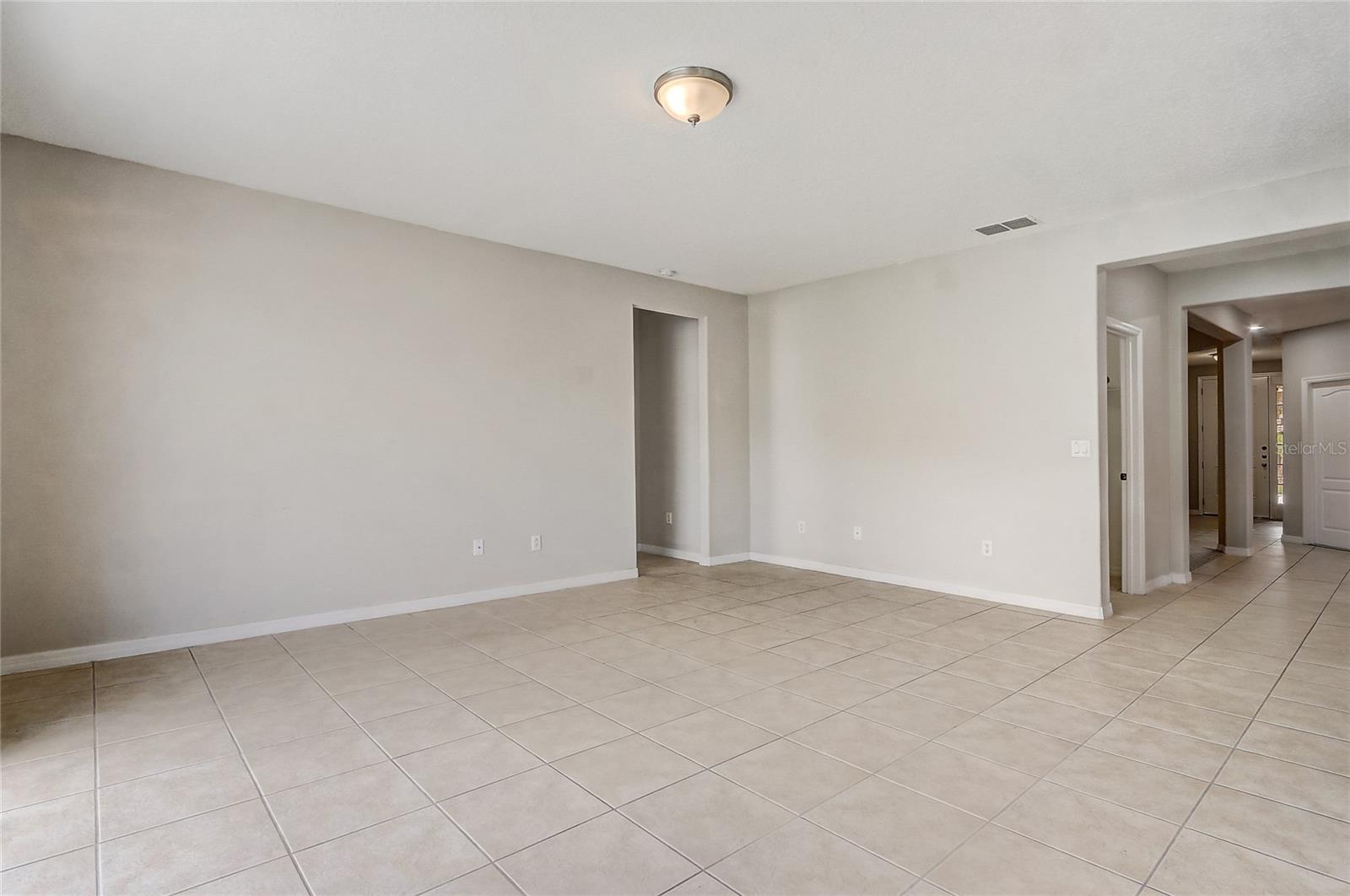Image 12 of 46 For 3028 Camino Real Drive S