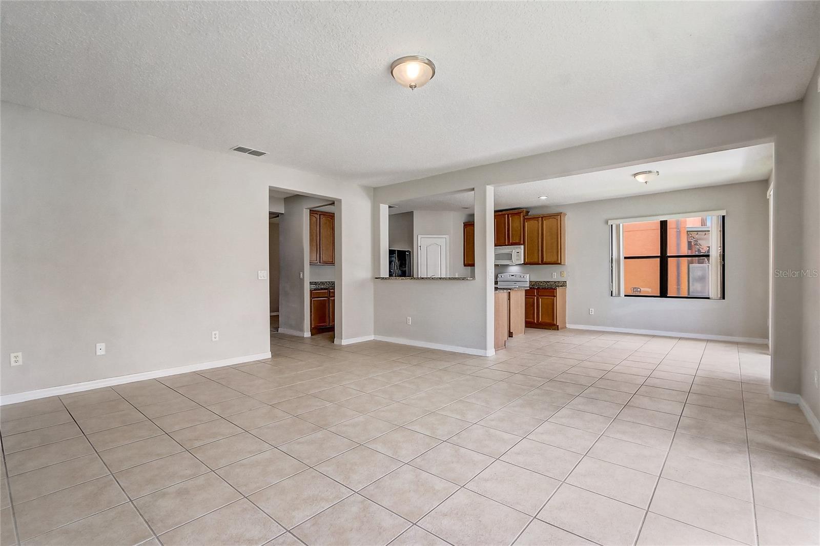 Image 15 of 46 For 3028 Camino Real Drive S