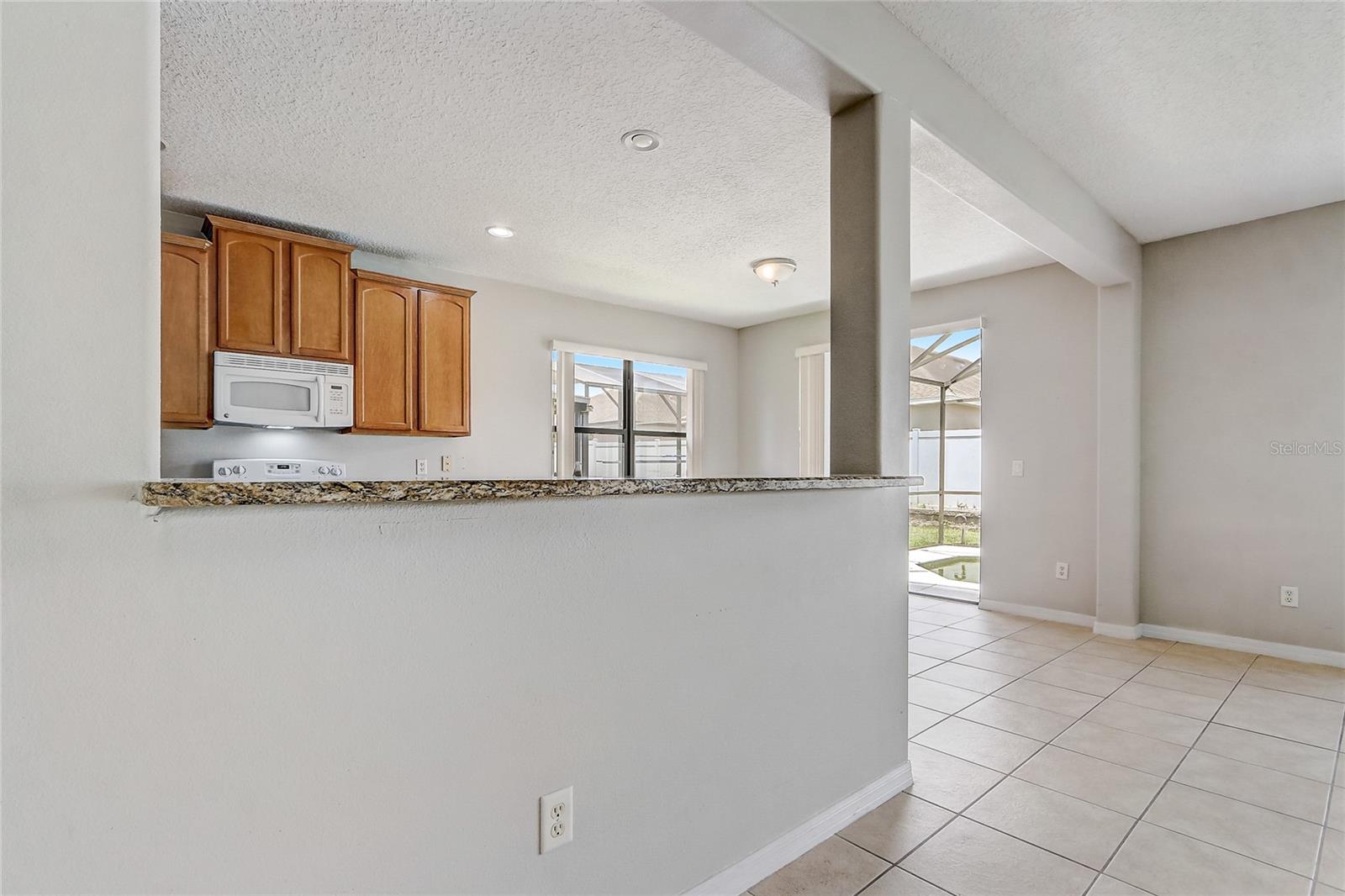 Image 17 of 46 For 3028 Camino Real Drive S
