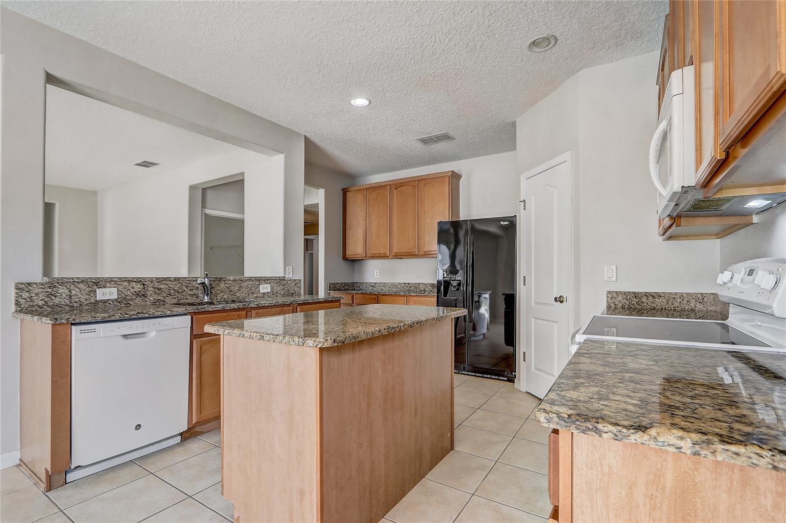 Image 26 of 46 For 3028 Camino Real Drive S