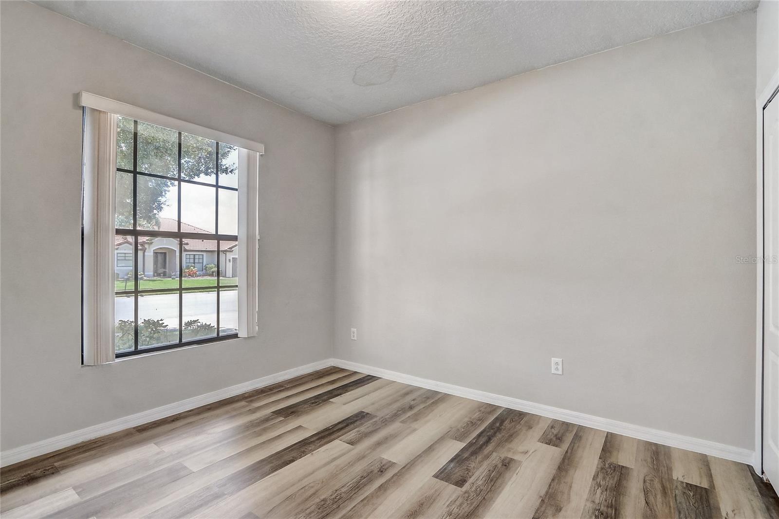 Image 32 of 46 For 3028 Camino Real Drive S